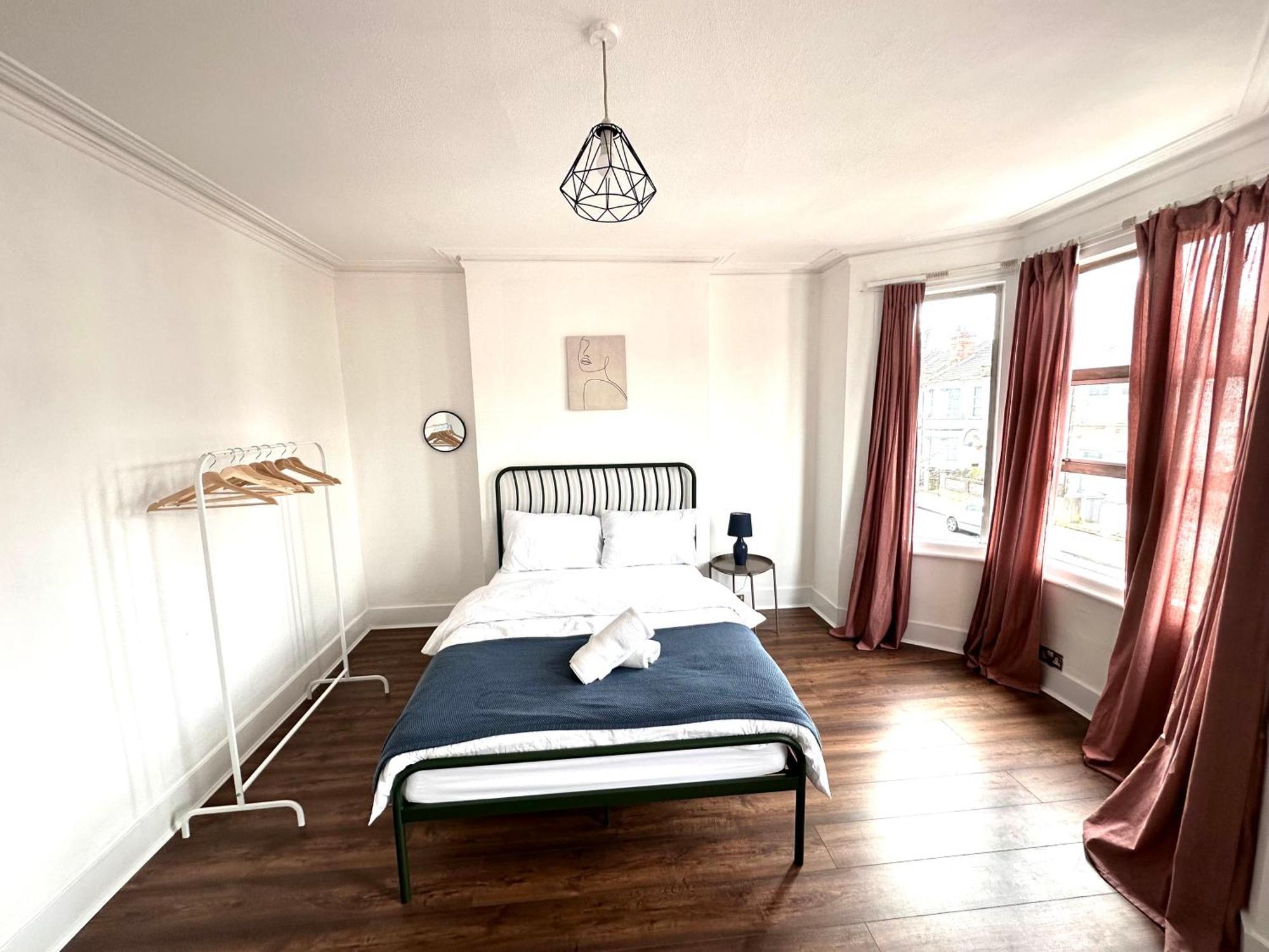 Charming, Renovated Residence In Willesden Green Londres Exterior foto