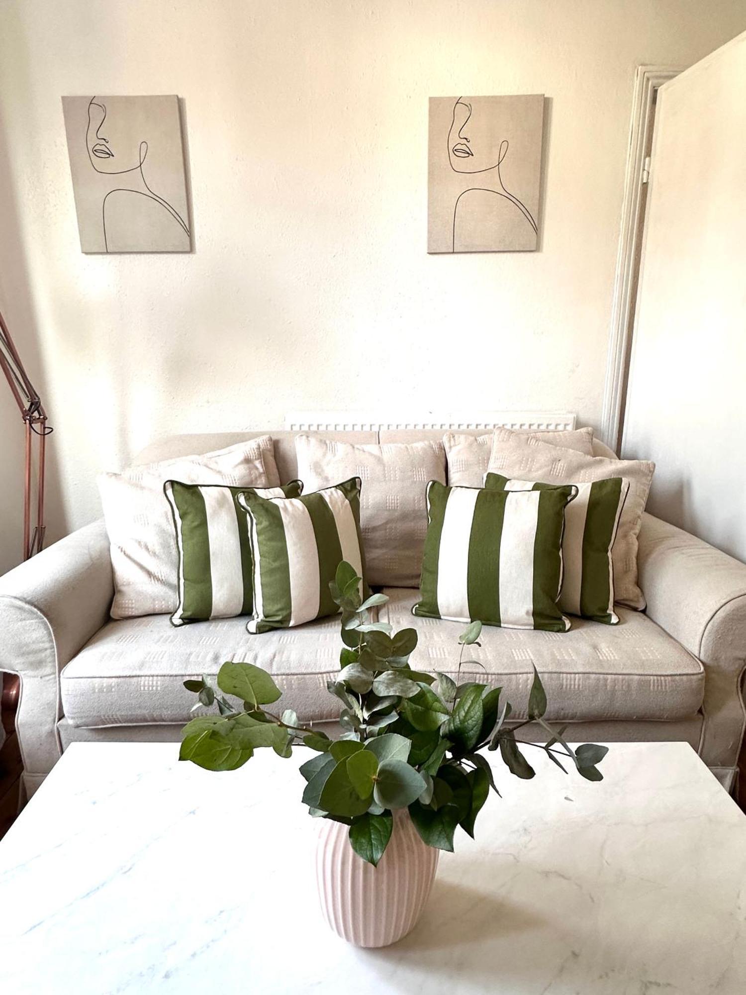 Charming, Renovated Residence In Willesden Green Londres Exterior foto